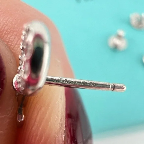 RARE Tiffany & Co. 💎 Diamond Key Earrings in 18k White Gold - Picture 4 of 7